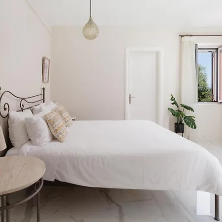 Feriehus Corfu Town Luxury Studio -b *