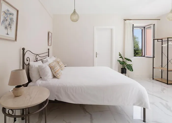 Nyaraló Corfu Town Luxury -b *